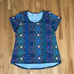 LuLaRoe Classic T//Size 2XL//Aztec Print